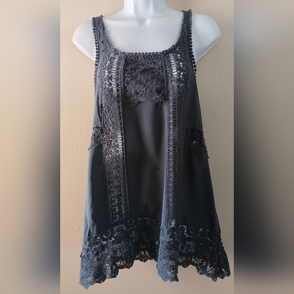 (tag missing) Tops - 3/15.00! Boho Long Tank Top with Crochet Lace Trim M